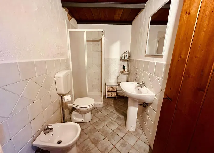 Castello Di דירה *